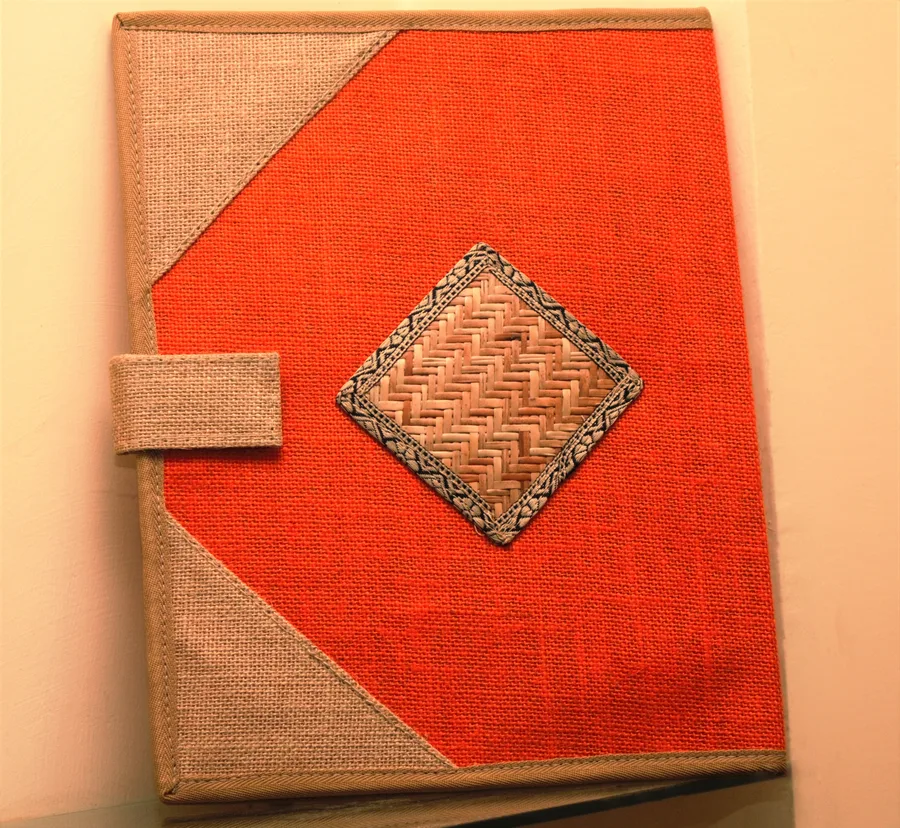 Jute folder, orange, cane inset (FDR-03)